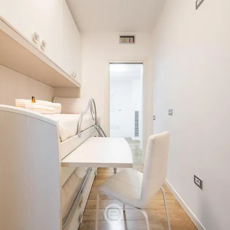 Carla's - Wonderful Location Apartment